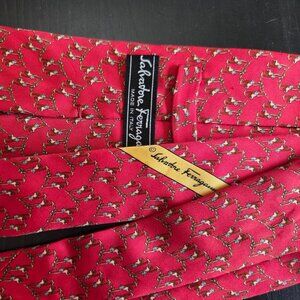 Men's Silk Ferragamo Tie